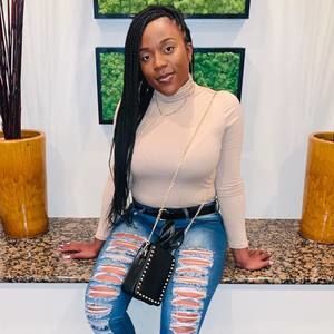 Meet your Posher, Ashley